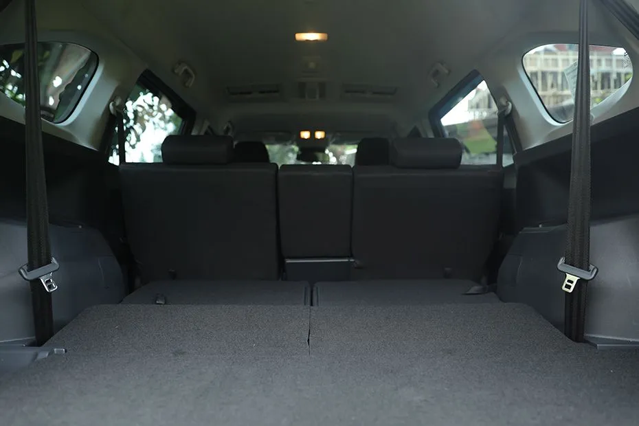 Interior Image 5